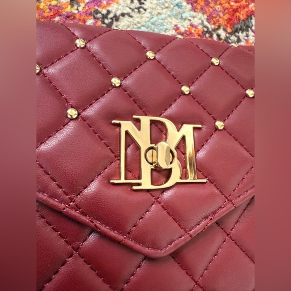 NWT BADGLEY MISCHKA Crossbody with Diamond Quilting - Picture 3 of 8